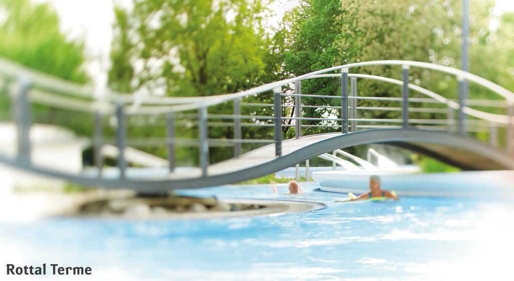 Hotel Chrysantihof Bad Birnbach Exteriör bild