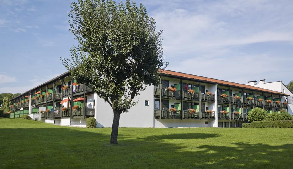 Hotel Chrysantihof Bad Birnbach Exteriör bild