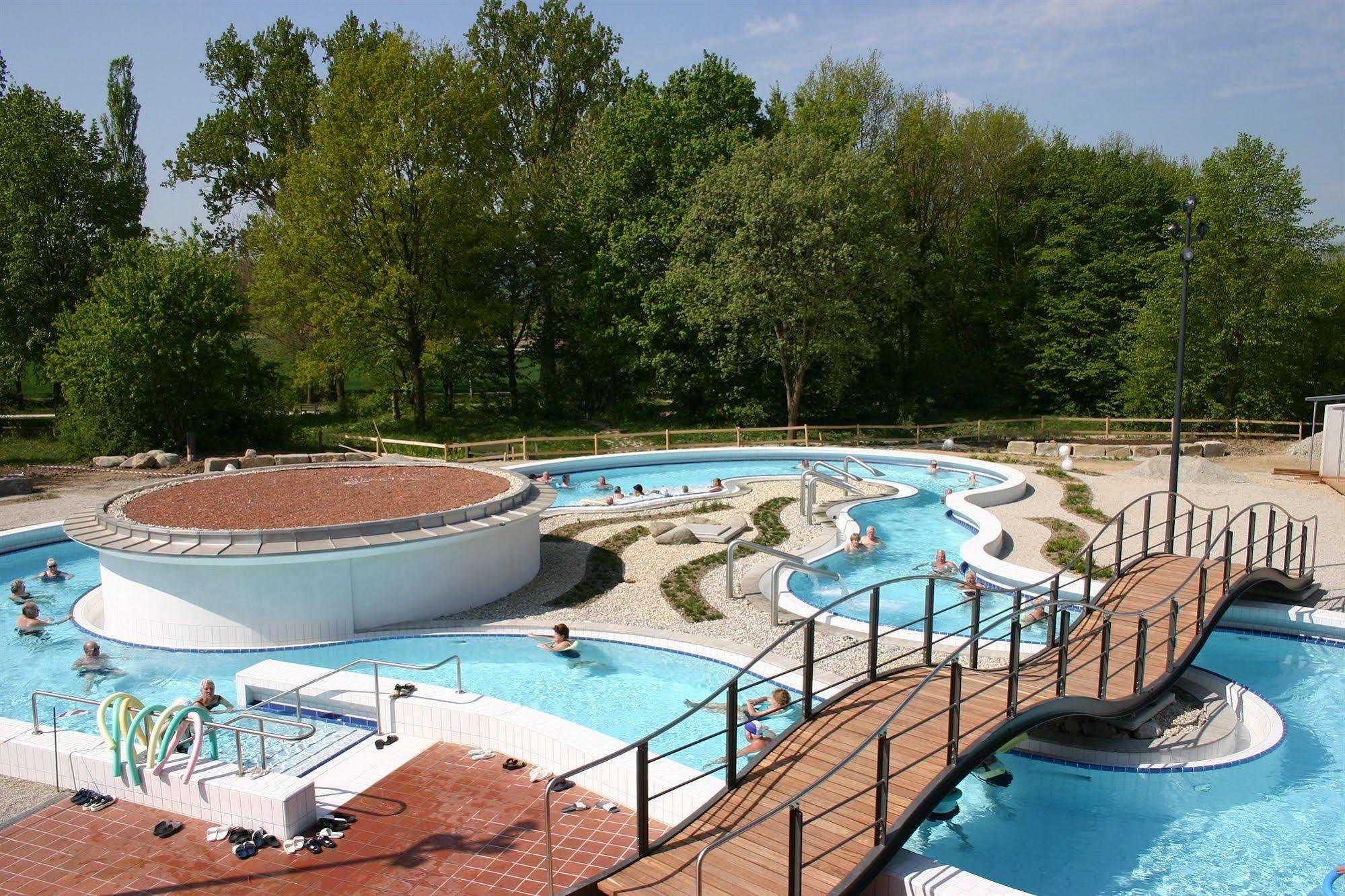 Hotel Chrysantihof Bad Birnbach Exteriör bild